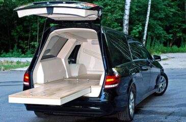 Транспортування тіла та похоронний транспорт (катафалк)