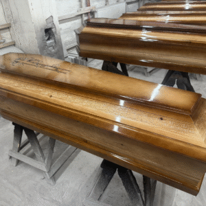 Домовина «Шестигранна різьба з хрестом»