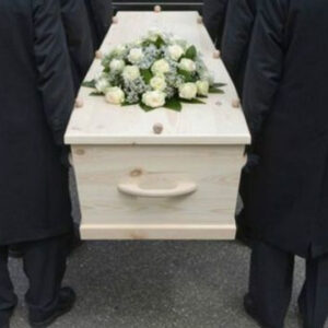 Перенесення тіла та вкладання в домовину