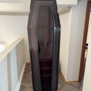 Домовина шестигранна "Класична плюс"