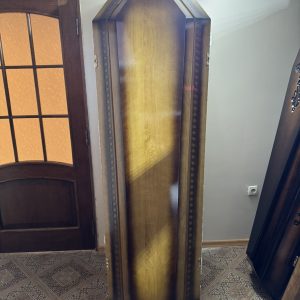 Домовина восьмигранна "Ламінат"